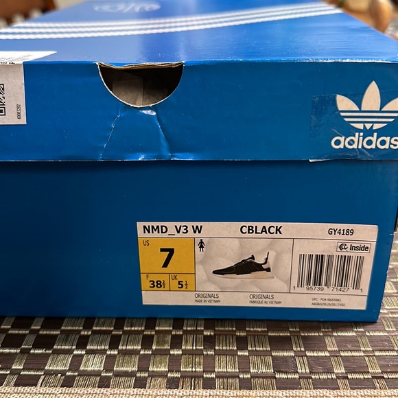 Adidas NMD V3 women’s size 7 - Picture 6 of 6